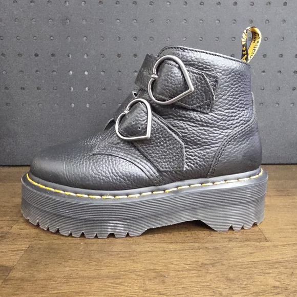 Doc Dr Martens DEVON HEART Leather Platform Buckle Boots Women's Size 6 US - Picture 9 of 12